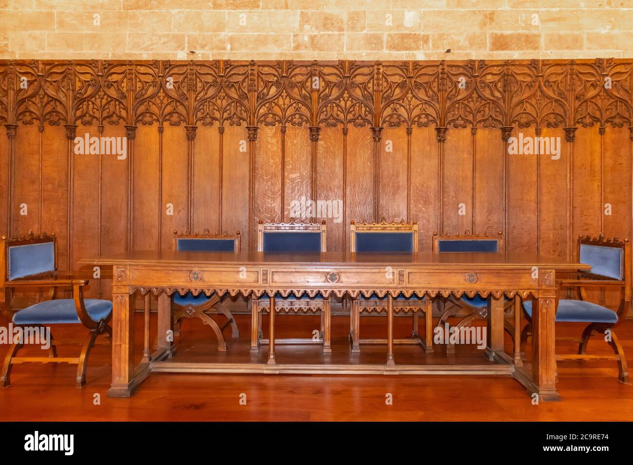 VALENCIA, SPANIEN - 15. JULI 2020: Interieur von Lonja de la Seda, Seidenbörse, gotisches Bürgerhaus in Valencia Stockfoto