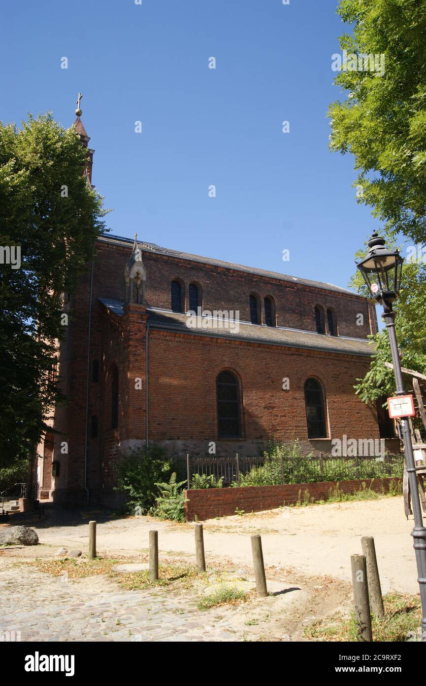 Katholische Kirche St. Marien am Behnitz in Berlin-Spandau. Stockfoto