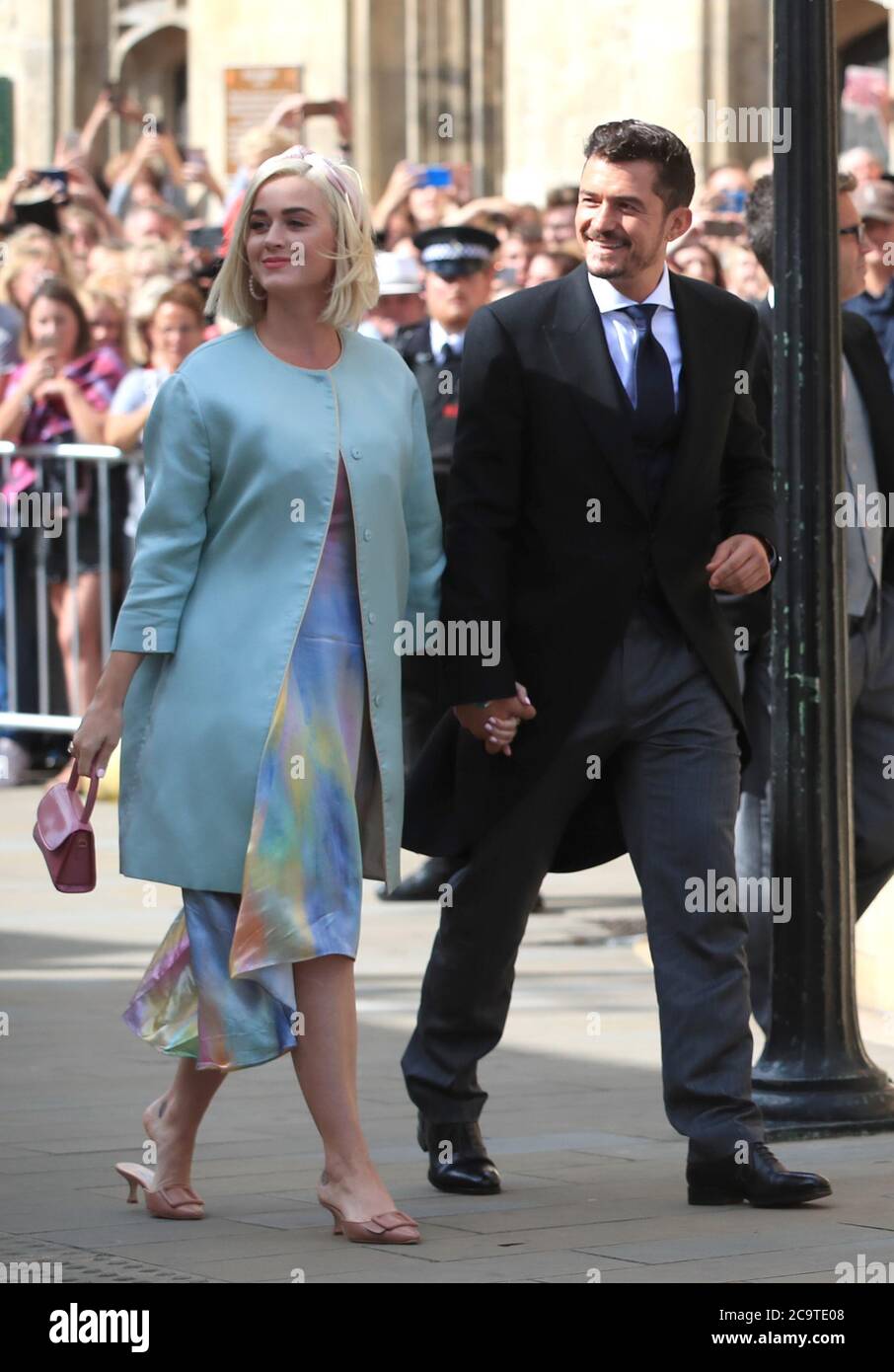 Datei Foto vom 31/08/19 von Katy Perry und Orlando Bloom. Katy Perry sagt, Verlobter Bloom sei "emotional entwickelt" und singt jeden Morgen eine Stunde lang. Stockfoto