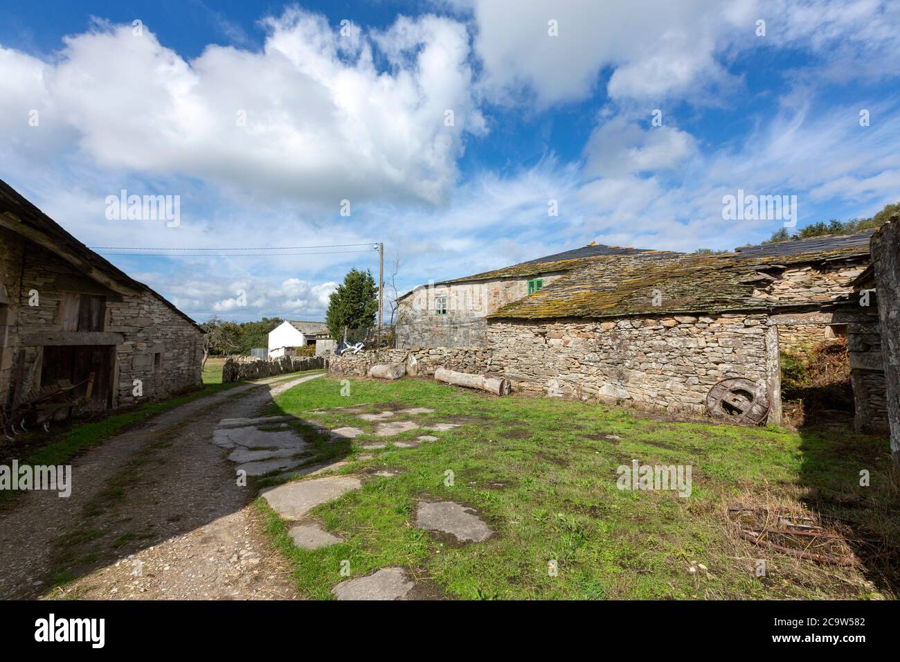 Verfallendes rustikales Haus in Paradela, Provinz Lugo, Galicien Spanien Stockfoto