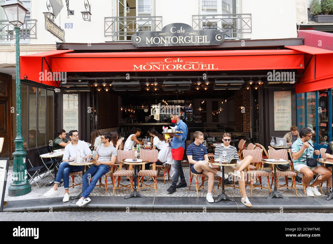 Rue restaurant Fotos und Bildmaterial in hoher Auflösung