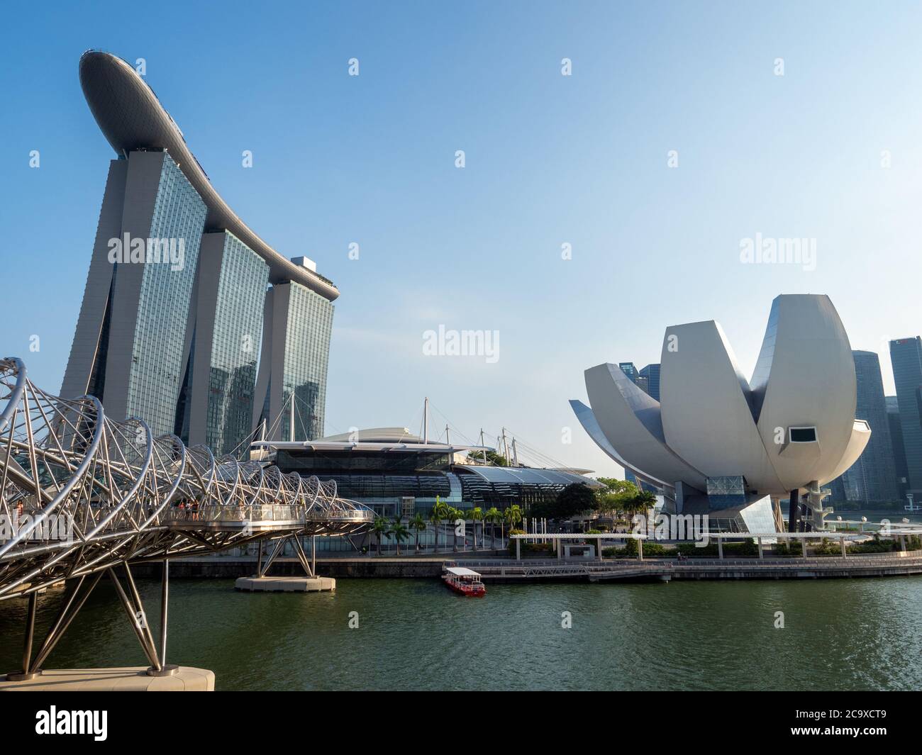Marina Bay Sands, die Helix Bridge und das ArtScience Museum, Singapur Stockfoto