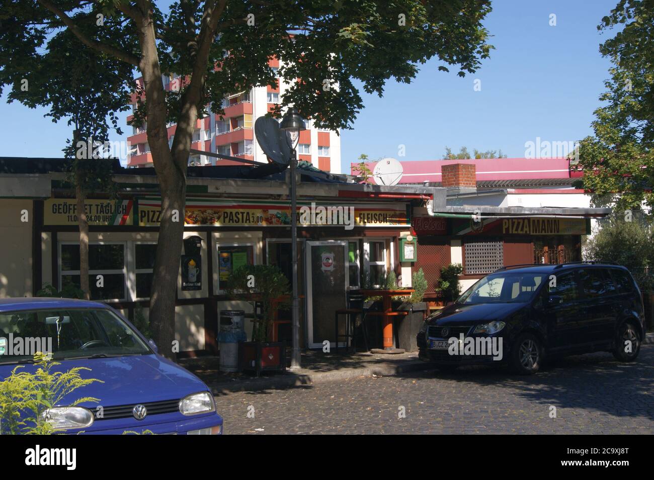 Der Pizzamann am fruheren S-Bahnhof Spandau-West in Berlin-Spandau Stockfoto