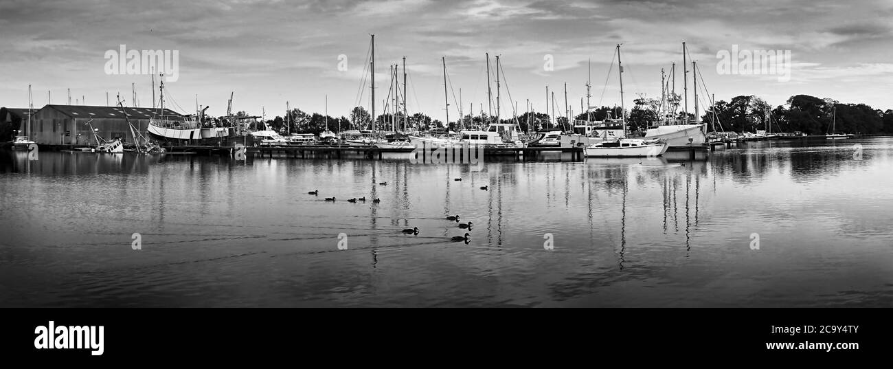 In Großbritannien - Panoramabild von Galsson Dock Marina, Lancashire, UK Stockfoto