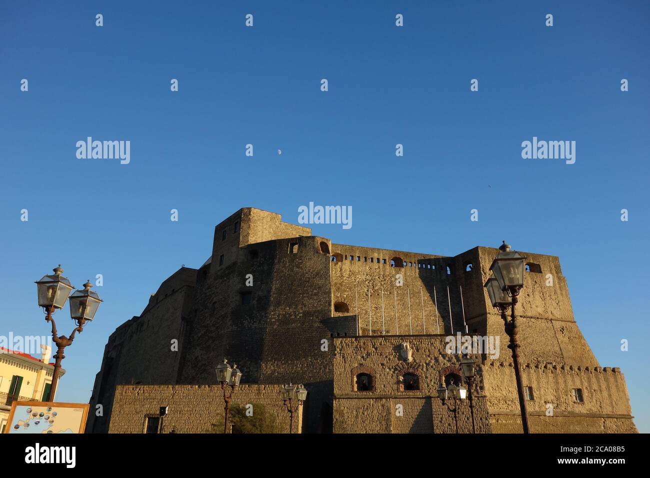Egg Castle von Neapel Stadt in Kampanien, Italien Stockfoto