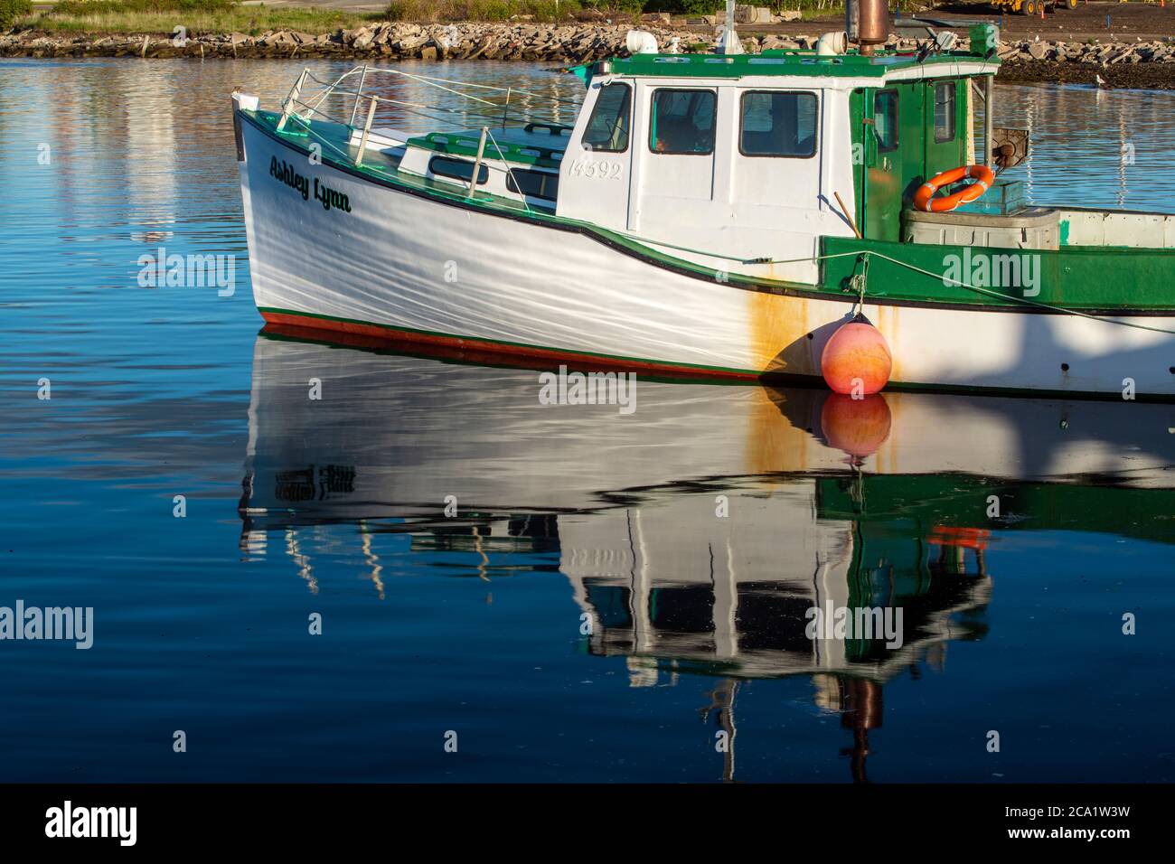 Reflections am Kai, North Sydney, Nova Scotia, Kanada Stockfoto