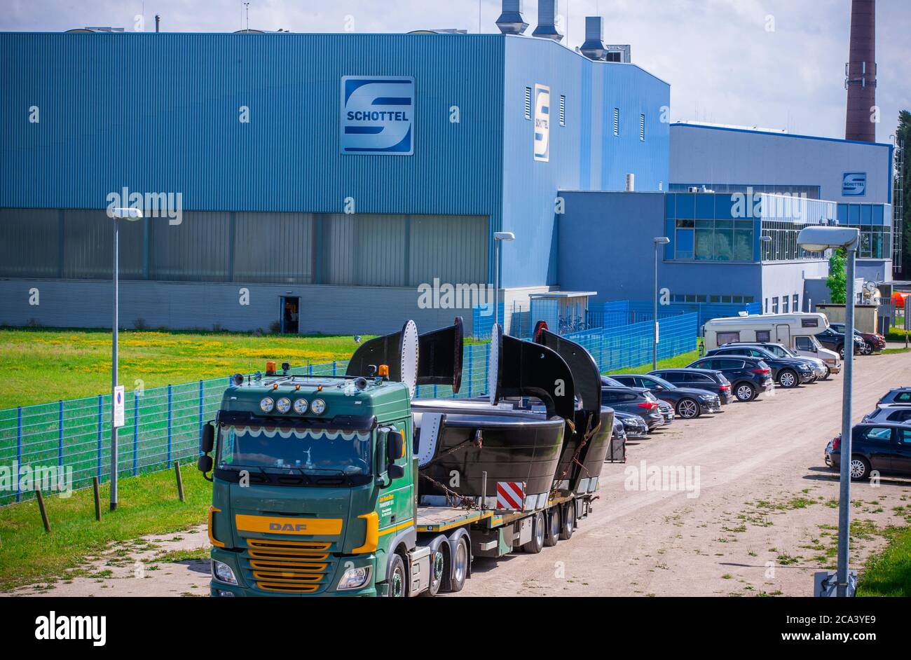 Wismar, Deutschland. Juli 2020. Das Unternehmen Schottel stellt Schiffsantriebe und Systeme zur Stromerzeugung mit Wasserkraft her. Quelle: Jens Büttner/dpa-Zentralbild/ZB/dpa/Alamy Live News Stockfoto