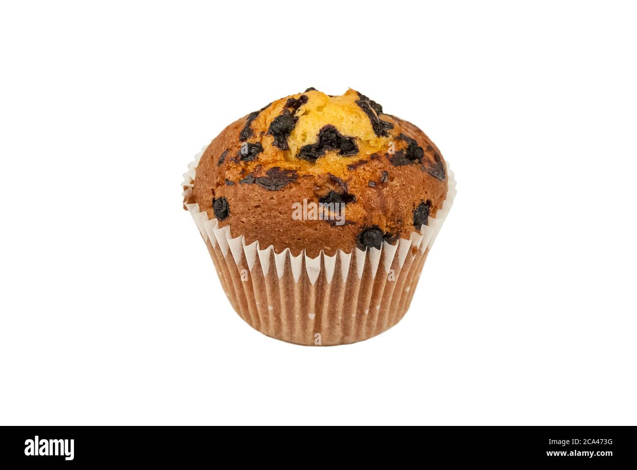 Blaubeer Muffin isoliert auf weißem Hintergrund. Stockfoto