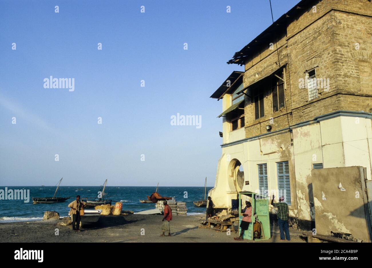 TANSANIA, Bagamoyo, Zollhaus aus deutscher Kolonialzeit / TANSANIA, Bagamoyo, Zollhaus für Handel mit Sansibar aus der deutschen Kolonialzeit Deutsch-Ostafrika Stockfoto