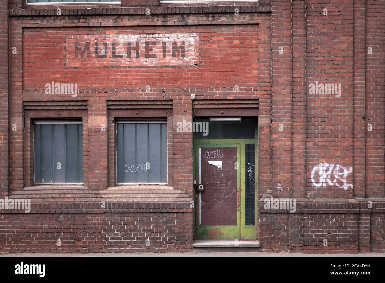Historische Gebäude der ehemaligen Gasmotorenfabrik Deutz der Klöckner Humboldt Deutz AG auf deutz-muelheimer Straße im Stadtteil Mülheim, Colo Stockfoto