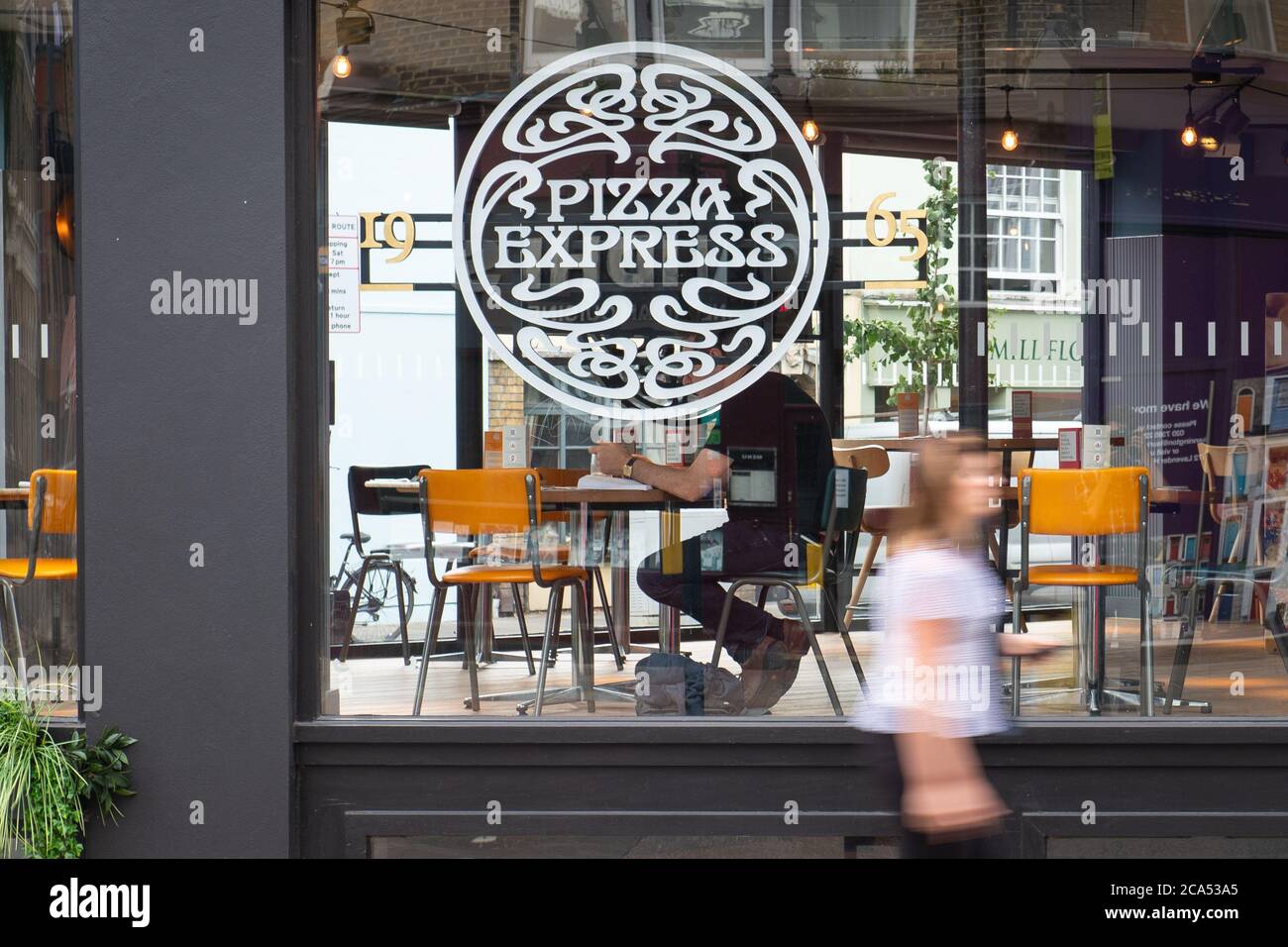 Allgemeine Ansicht einer Filiale von Pizza Express in London, wie die Restaurantkette sagte, könnte sie im Rahmen eines umfassenden Umstrukturierungsplans rund 67 ihrer britischen Restaurants schließen, wobei bis zu 1,100 Arbeitsplätze gefährdet sind. Stockfoto