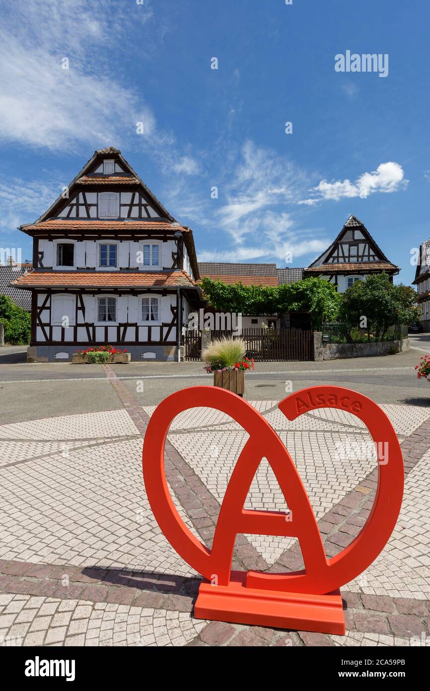 Frankreich, Bas Rhin, Nordvogesen natürlichen regionalen Park, Hunspach, markiert eines der schönsten Dörfer in Frankreich, Lieblingsdorf der franzosen Stockfoto