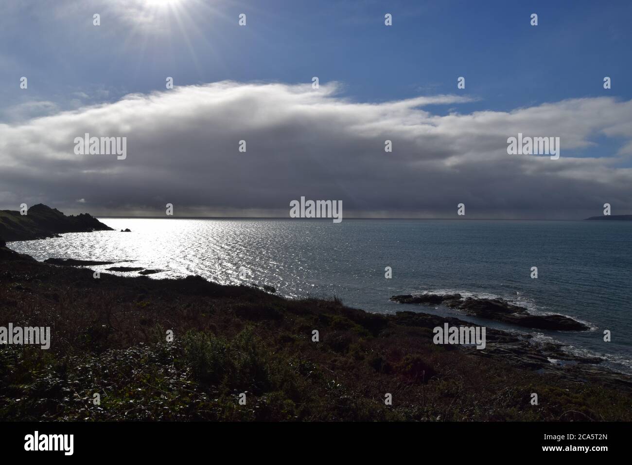 Das Wetter liegt direkt am Meer Stockfoto