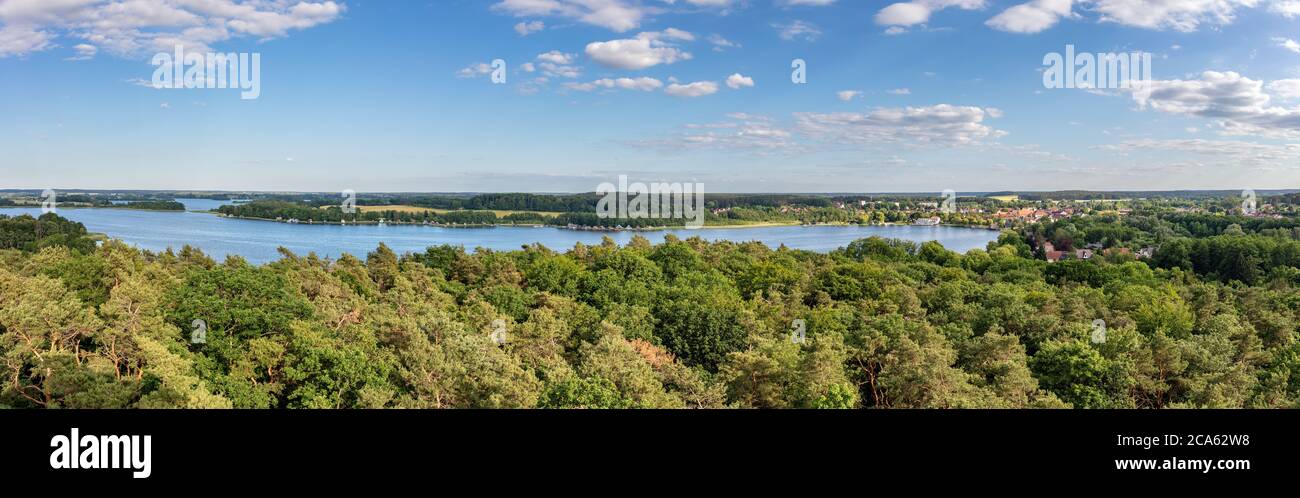 Panorama des Krakauer Sees in der Mecklenburgischen Seenplatte, Deutschland Stockfoto