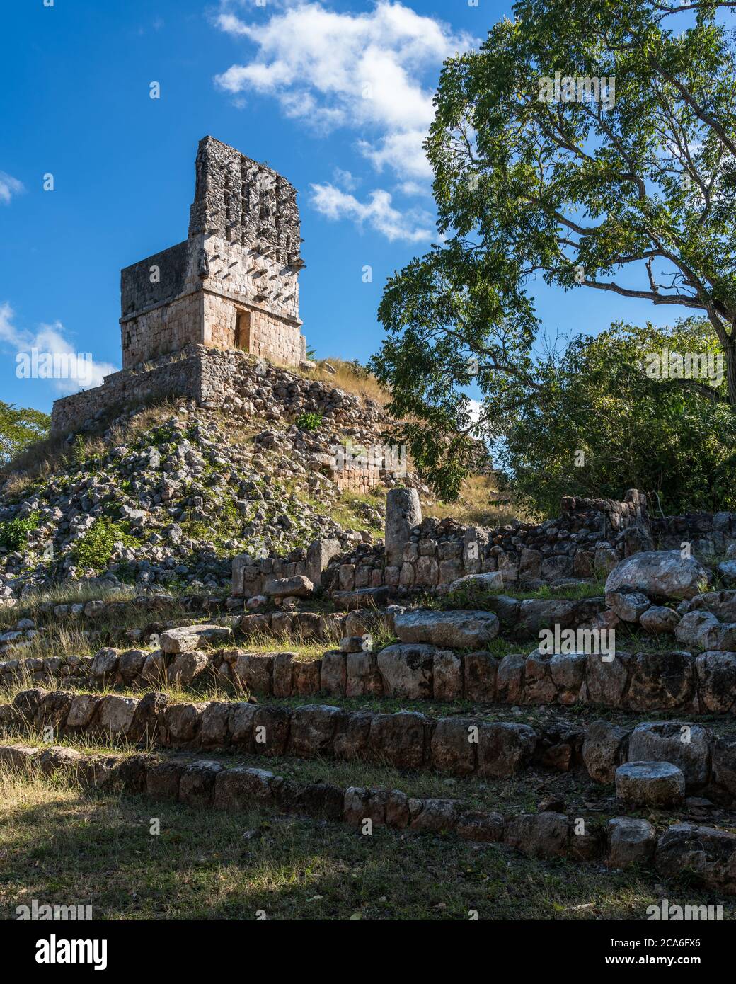 Die Ruinen der Maya-Stadt Labna sind Teil der prähispanischen Stadt Uxmal UNESCO-Weltkulturerbe-Zentrum in Yucatan, Mexiko. Stockfoto