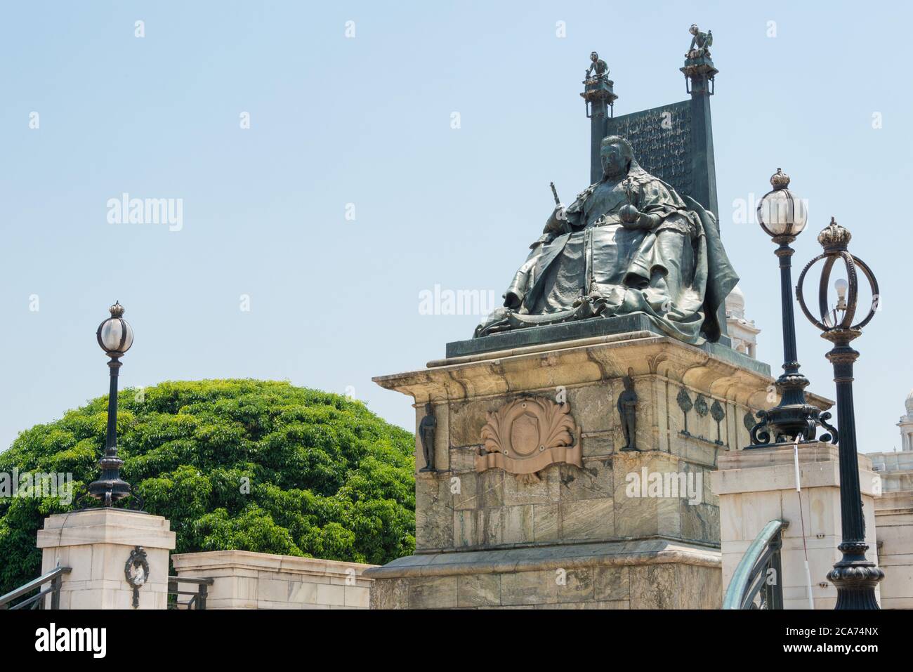 Kolkata, Indien - Königin Victoria Statue. Eine berühmte historische Stätte in Kolkata, Westbengalen, Indien. Stockfoto