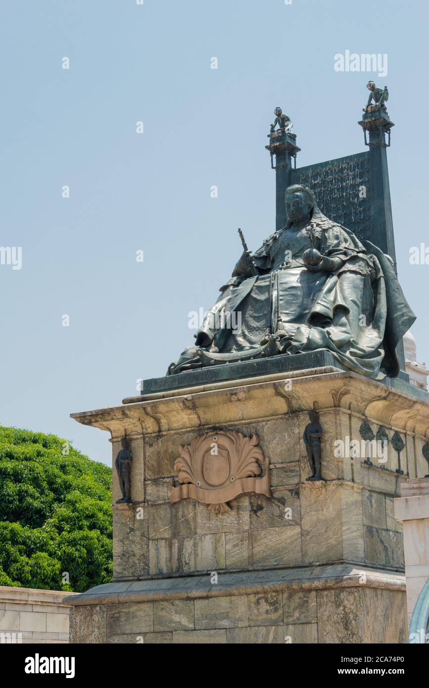 Kolkata, Indien - Königin Victoria Statue. Eine berühmte historische Stätte in Kolkata, Westbengalen, Indien. Stockfoto