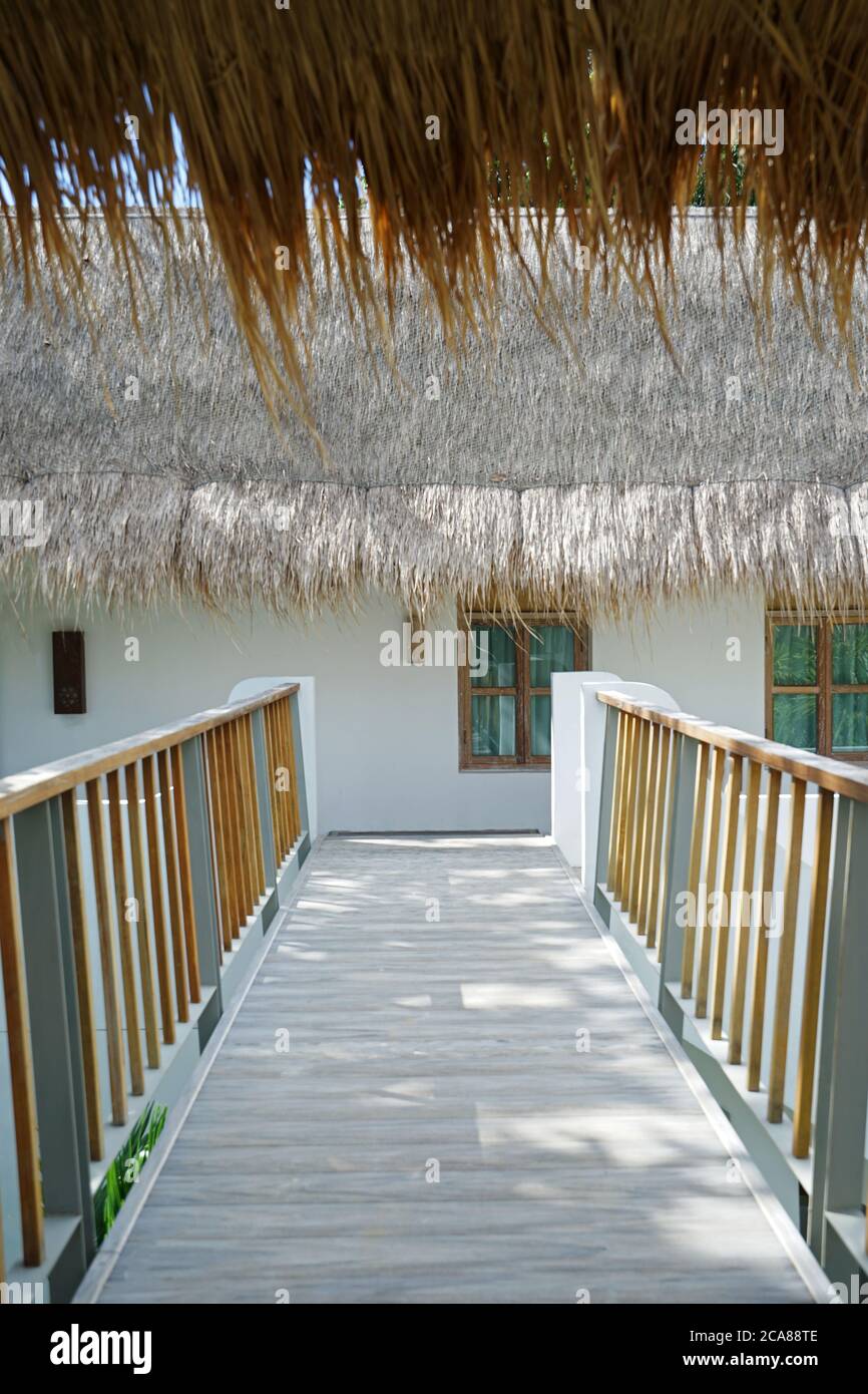 Außenterrasse Architektur und Design der natürlichen Ökologie, stilvolle und geräumige Hotel mit rustikalem Stil Stockfoto
