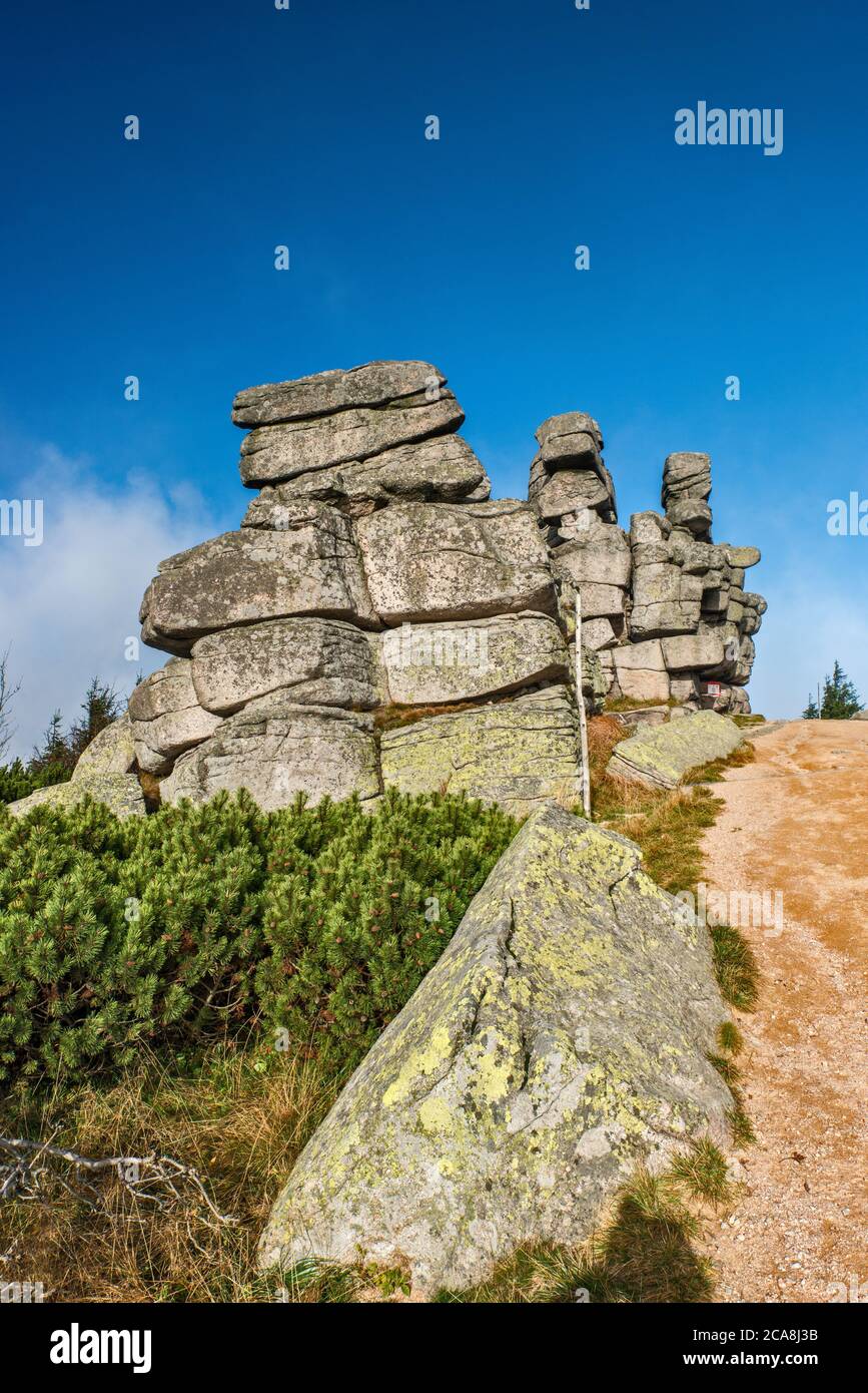 Drei Ferkel Felsformation, Karkonosze Bereich, Sudetengebirge, Nationalpark Karkonosze, Niederschlesien, Polen Stockfoto