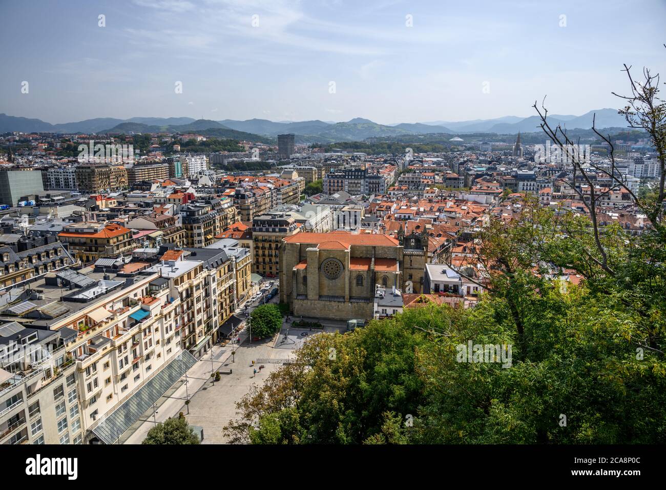 Blick auf San Sebastian Süden vom Mount Urgill Stockfoto