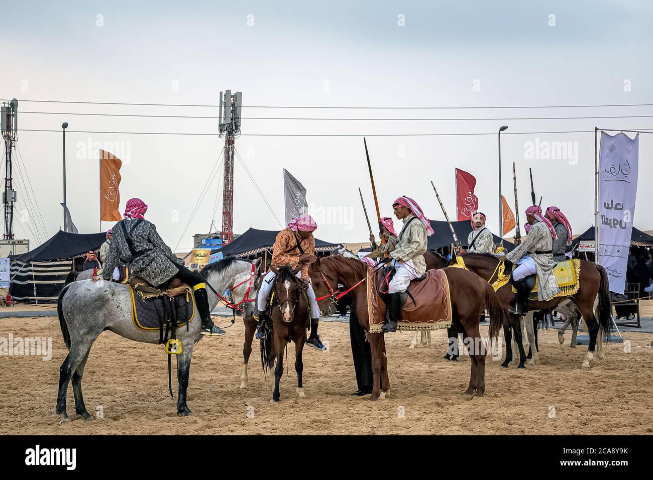 Saudi Arab Horse Rider auf traditionellen Wüstensafari-Festival in abqaiq Saudi-Arabien. 10-Jan-2020 Stockfoto