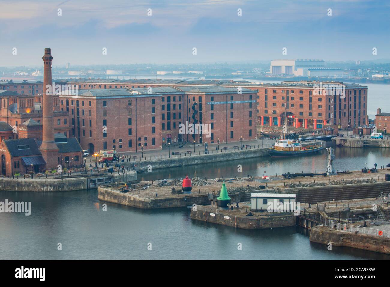 Blick auf Albert Docks, UNESCO Weltkulturerbe, Liverpool, Merseyside, England, Vereinigtes Königreich, Europa Stockfoto