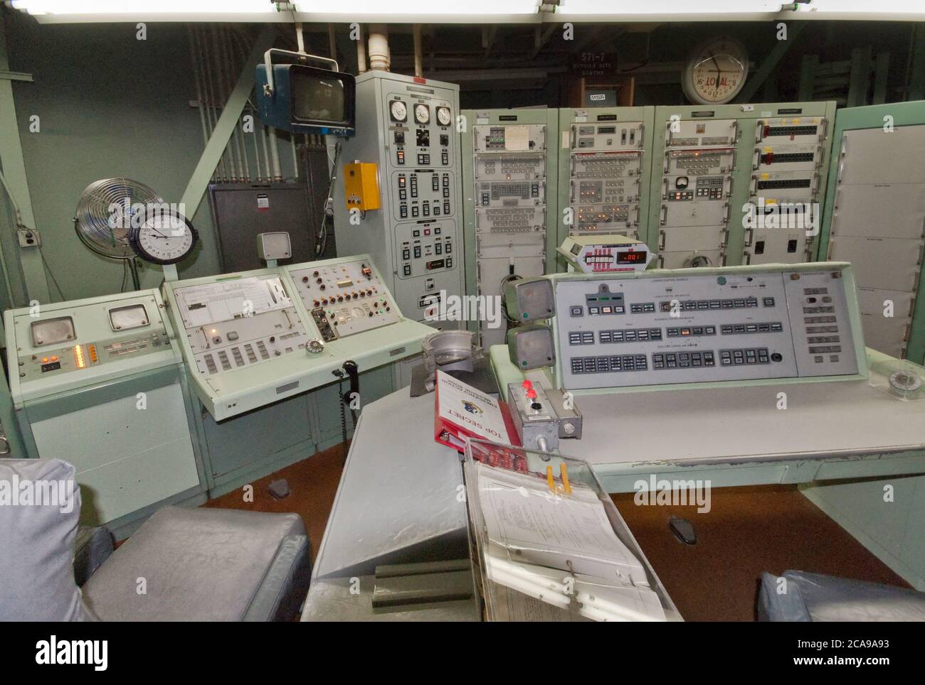 Underground Launch Control Center im Titan Missile Museum in der Nähe von Green Valley, Arizona, USA Stockfoto