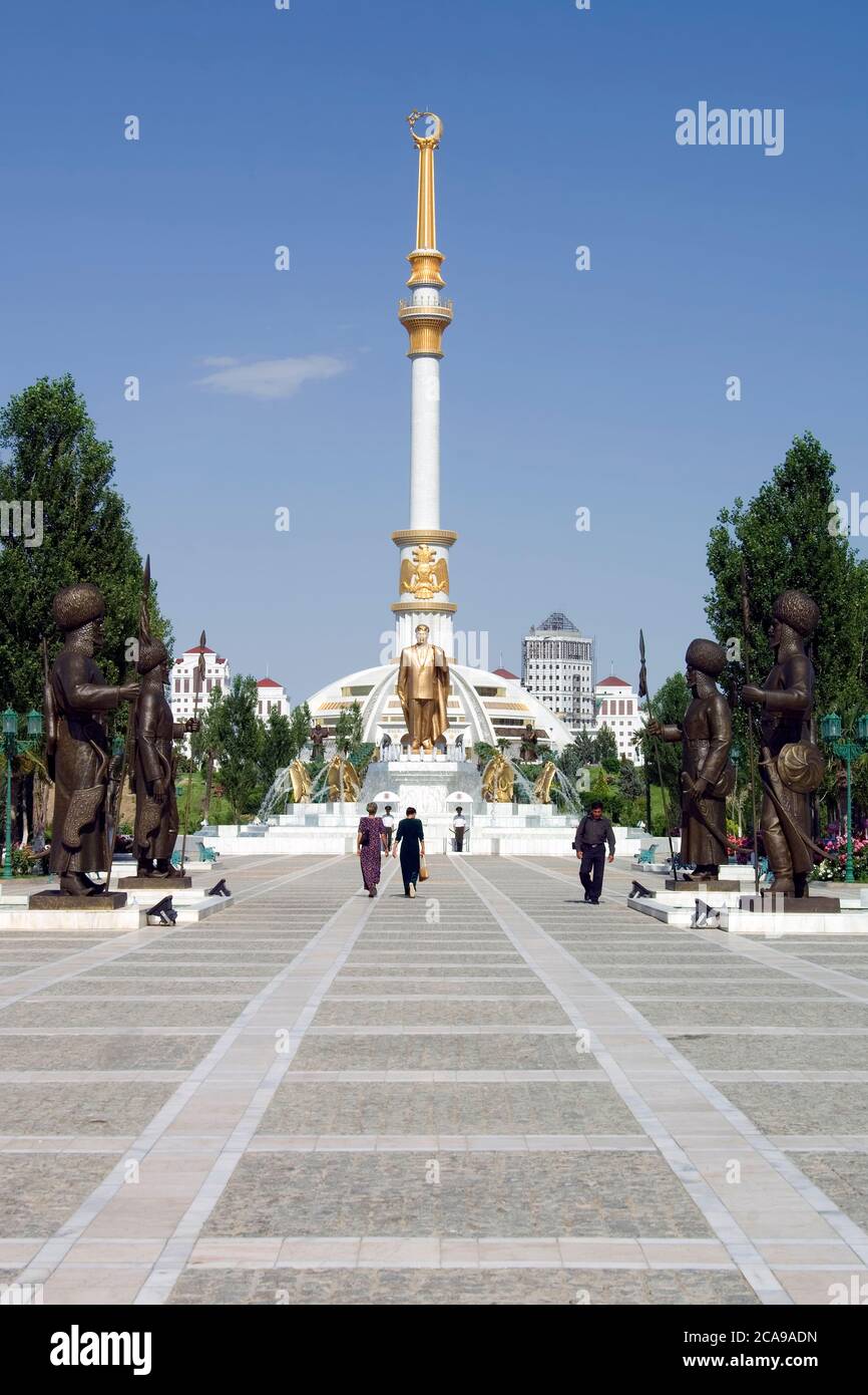 Unabhängigkeitsdenkmal, Aschgabat, Turkmenistan Denkmal der Unabhängigkeit Unabhaengigkeit, Aschgabat, Turkmenistan Stockfoto