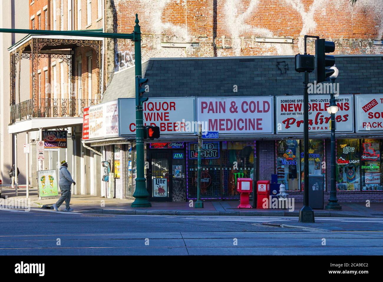 New Orleans - 04/15/2018 : Marktgeschäft in der Canal Street Stockfoto