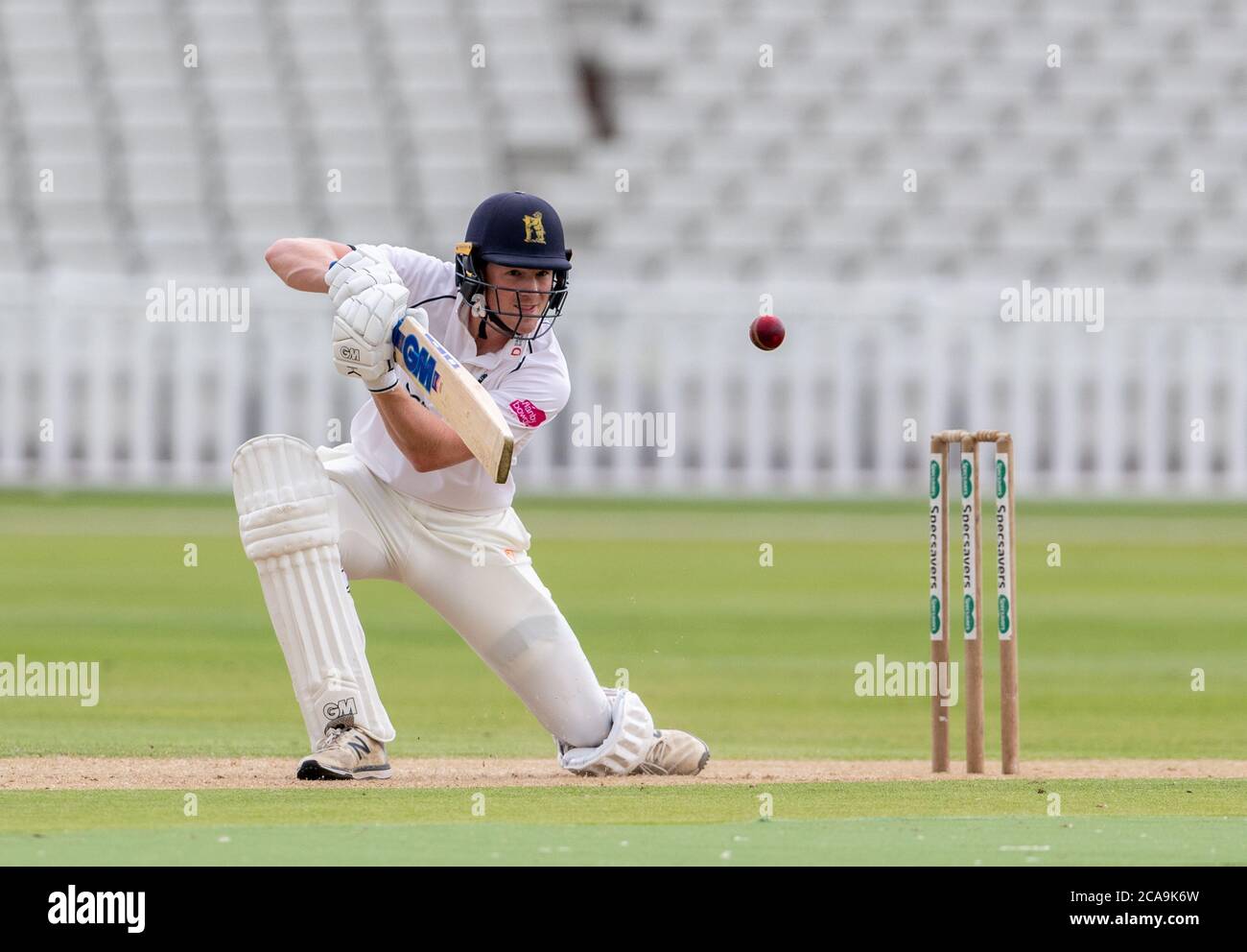 Warwickshire Rob Yates schlagen gegen Northamptonshire in einem Bob Willis Trophy Match 2 August 2020 Stockfoto