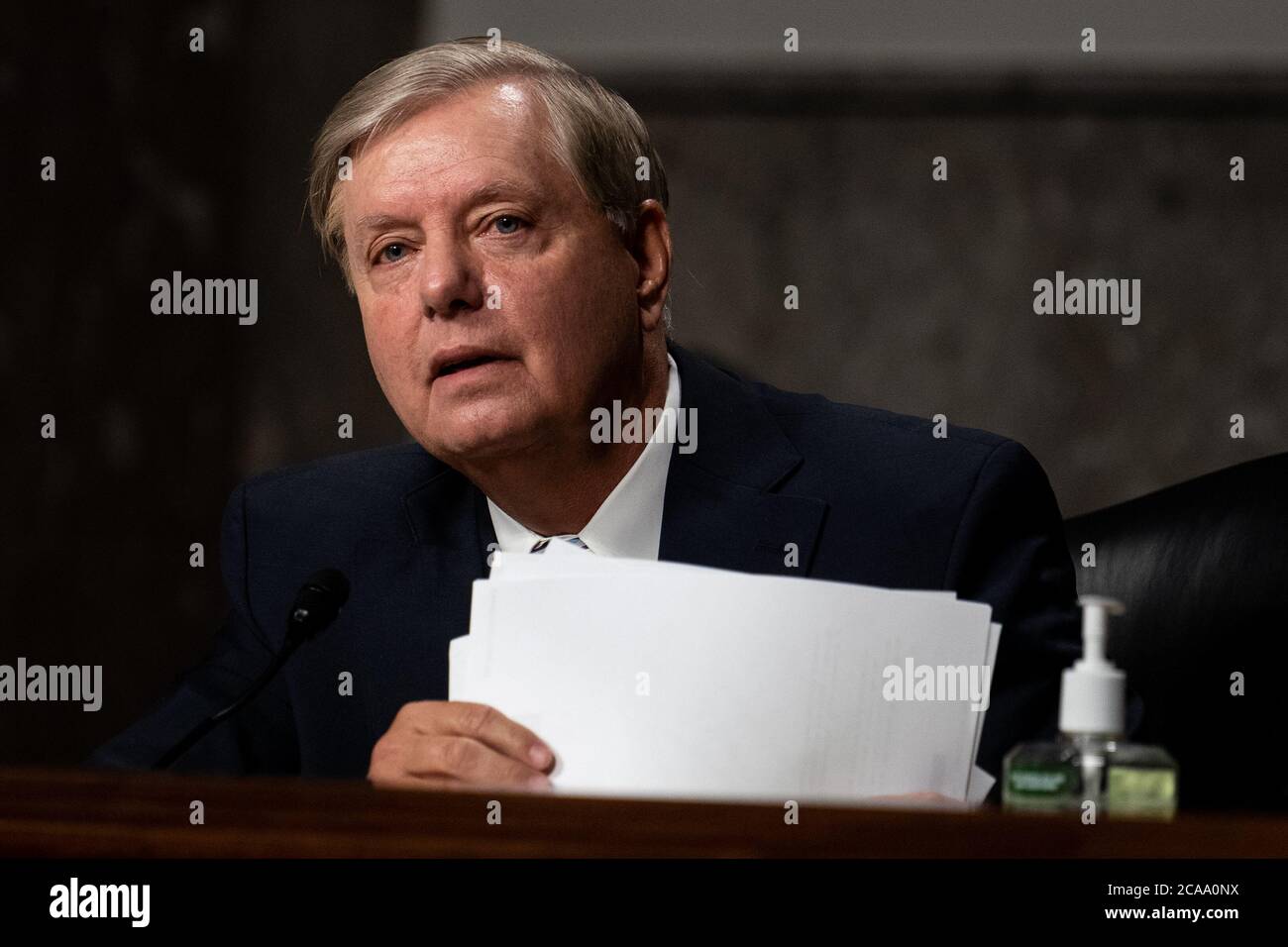 Upi, Usa. August 2020. Lindsey Graham (R-SC), Vorsitzender des Justizausschusses des Senats, spricht am 5. August 2020 während einer Anhörung des Justizausschusses des Senats über die "Überwachung der Kreuzfeuer-Hurrikan-Untersuchung" auf dem Capitol Hill in Washington, DC. Foto von Erin Schaff/UPI Kredit: UPI/Alamy Live News Stockfoto