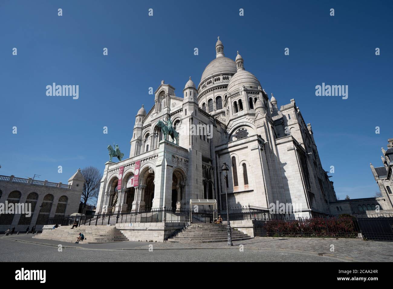Paris, Blick auf die Basilika sacre coeur im Viertel Montmartre Stockfoto