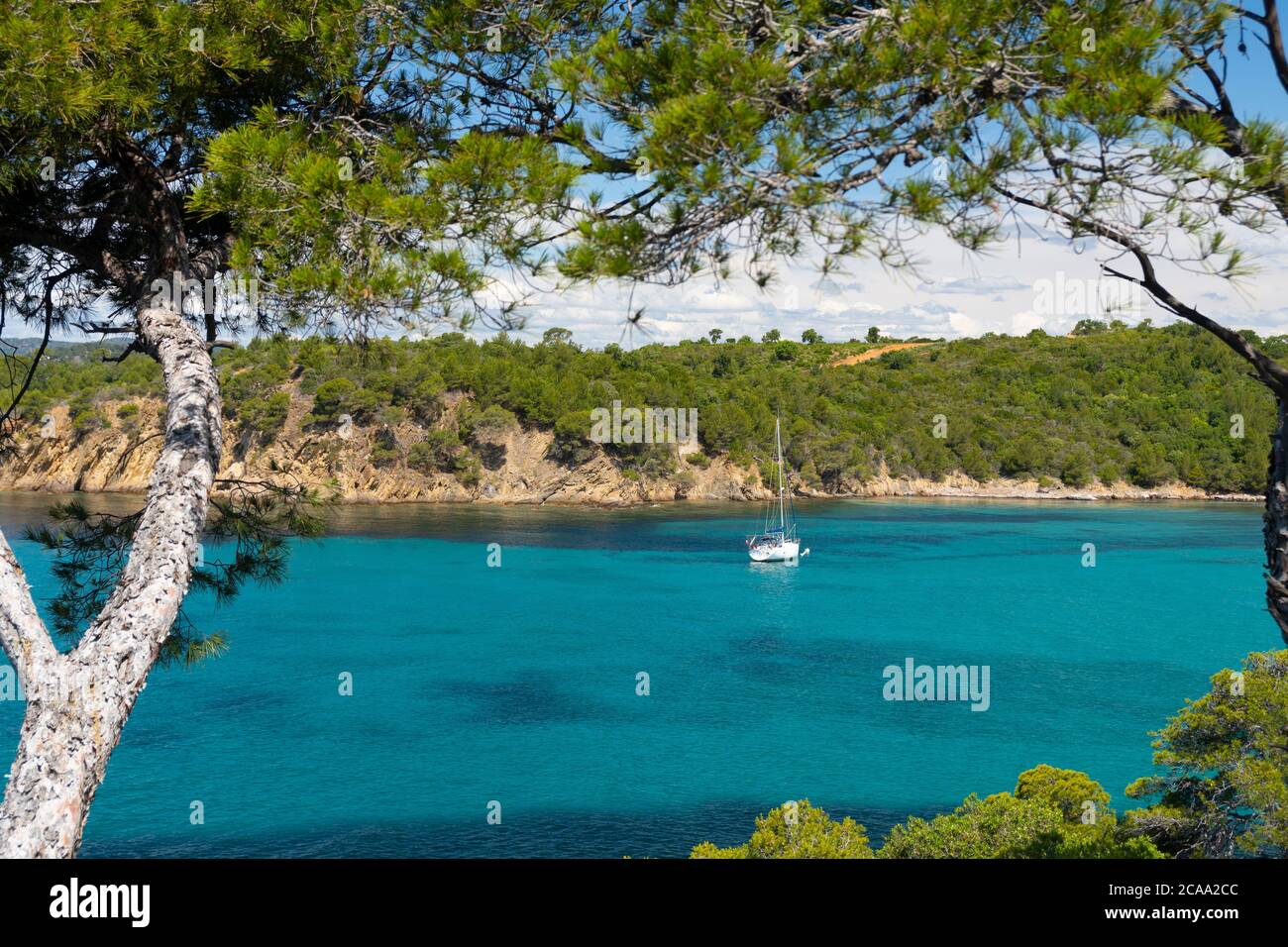 Frankreich, Cote d'Azur, Blick auf Cap Leoube und Estadnole Strand in der Nähe von Bormes les mimosas, Stockfoto