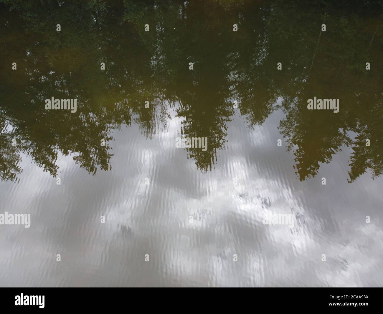 Wasseroberfläche von oben, Luftaufnahme Stockfoto