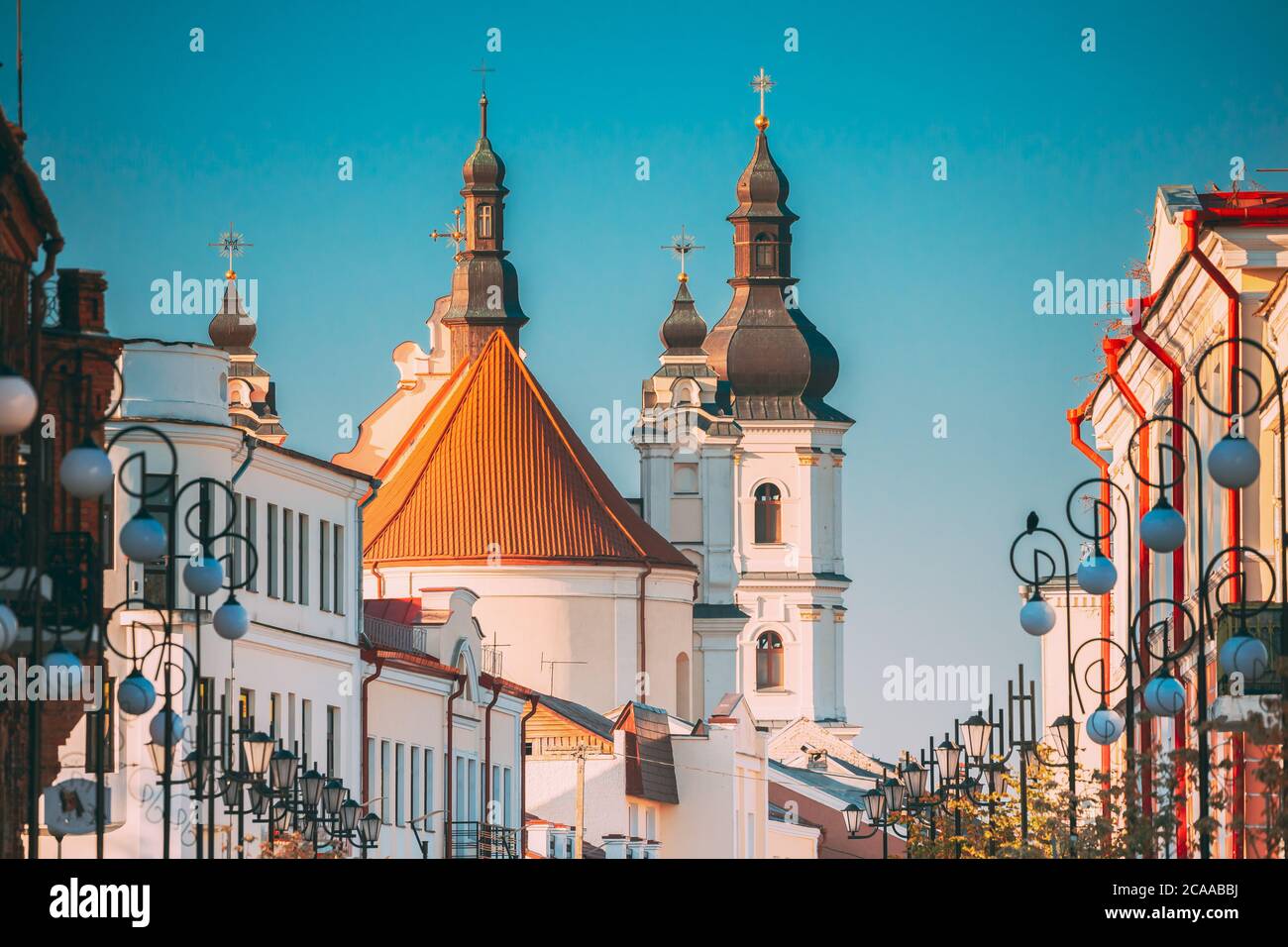 Pinsk, Gebiet Brest, Weißrussland. Kathedrale Des Namens Der Jungfrau Maria Und Kloster Der Greyfriars. Berühmte Historische Sehenswürdigkeiten Stockfoto