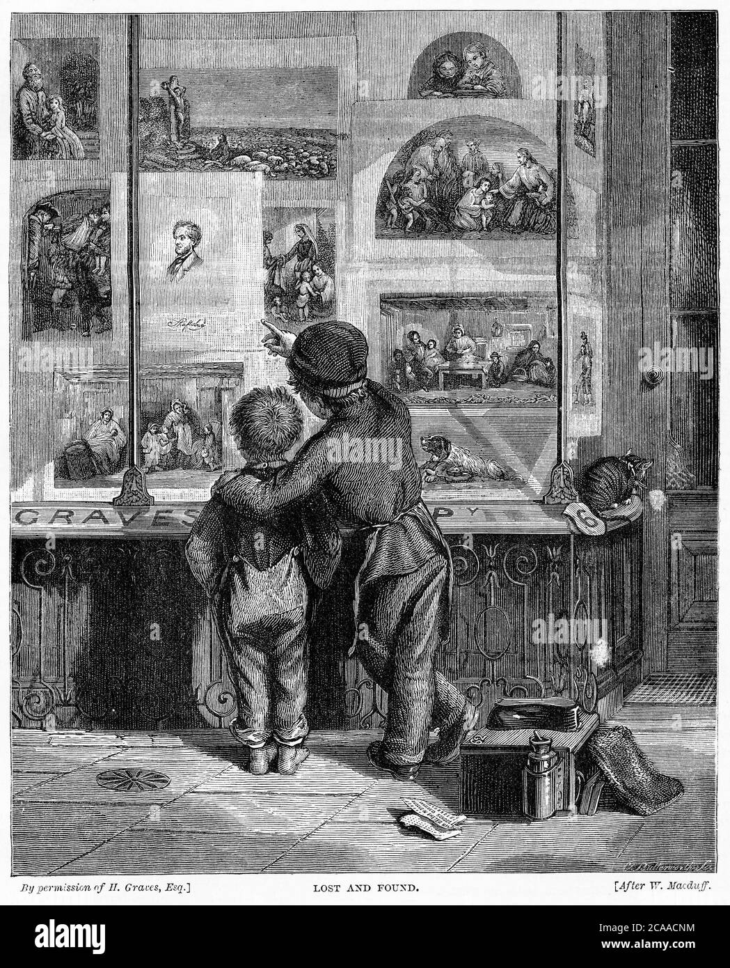 Gravur von zwei Jungen, die im viktorianischen England ein Schaufenster für verlorene und gefundene Gegenstände suchen Stockfoto