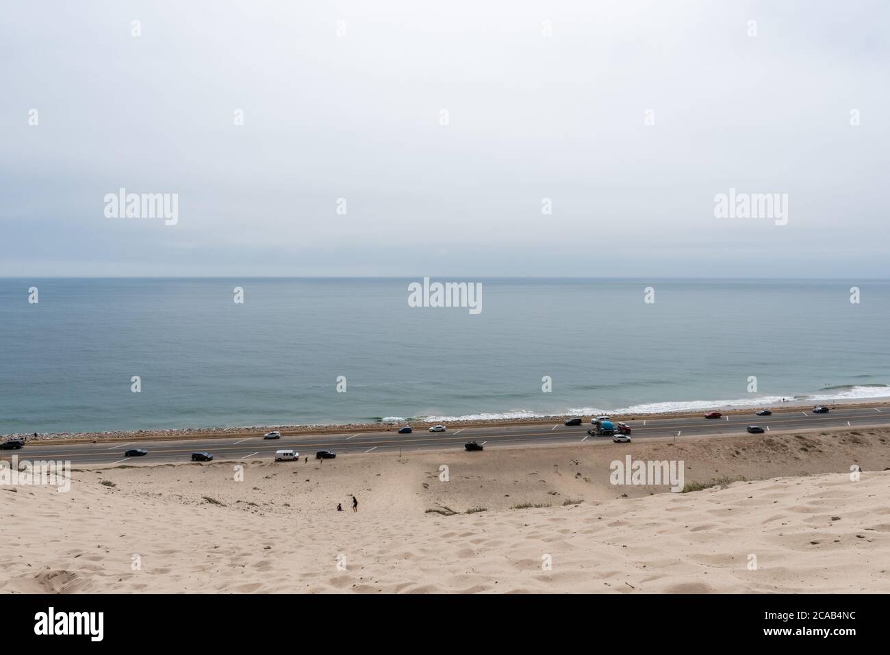 Landschaftlich reizvolle Sanddünen-aussicht in der Nähe von Point Mugu, Südkalifornien Stockfoto