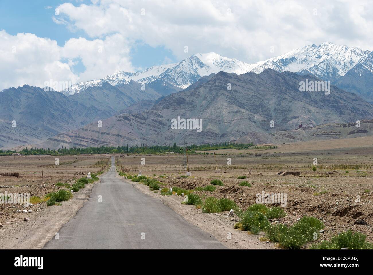 Ladakh, Indien - schöne Aussicht von zwischen Matho Village und Shey Village in Ladakh, Jammu und Kaschmir, Indien. Stockfoto