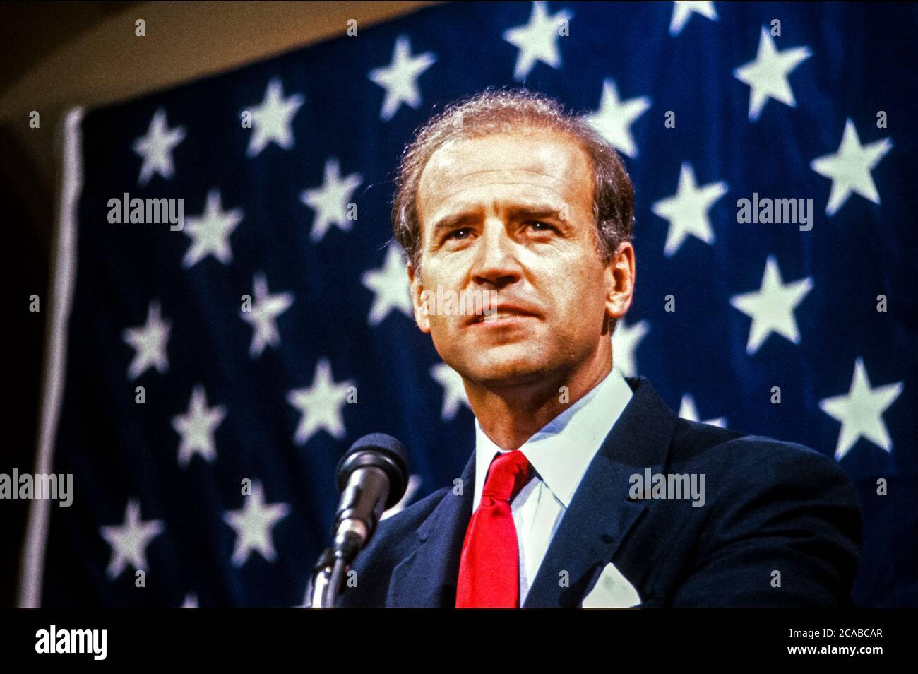 US-Senator Joseph Biden (Demokrat von Delaware) gibt seine Absicht bekannt, am 9. Juni 1987 in Washington, D.C. für die Nominierung des demokratischen Präsidenten 1988 kandidieren zu wollen.Quelle: Howard L. Sachs / CNP / MediaPunch Stockfoto