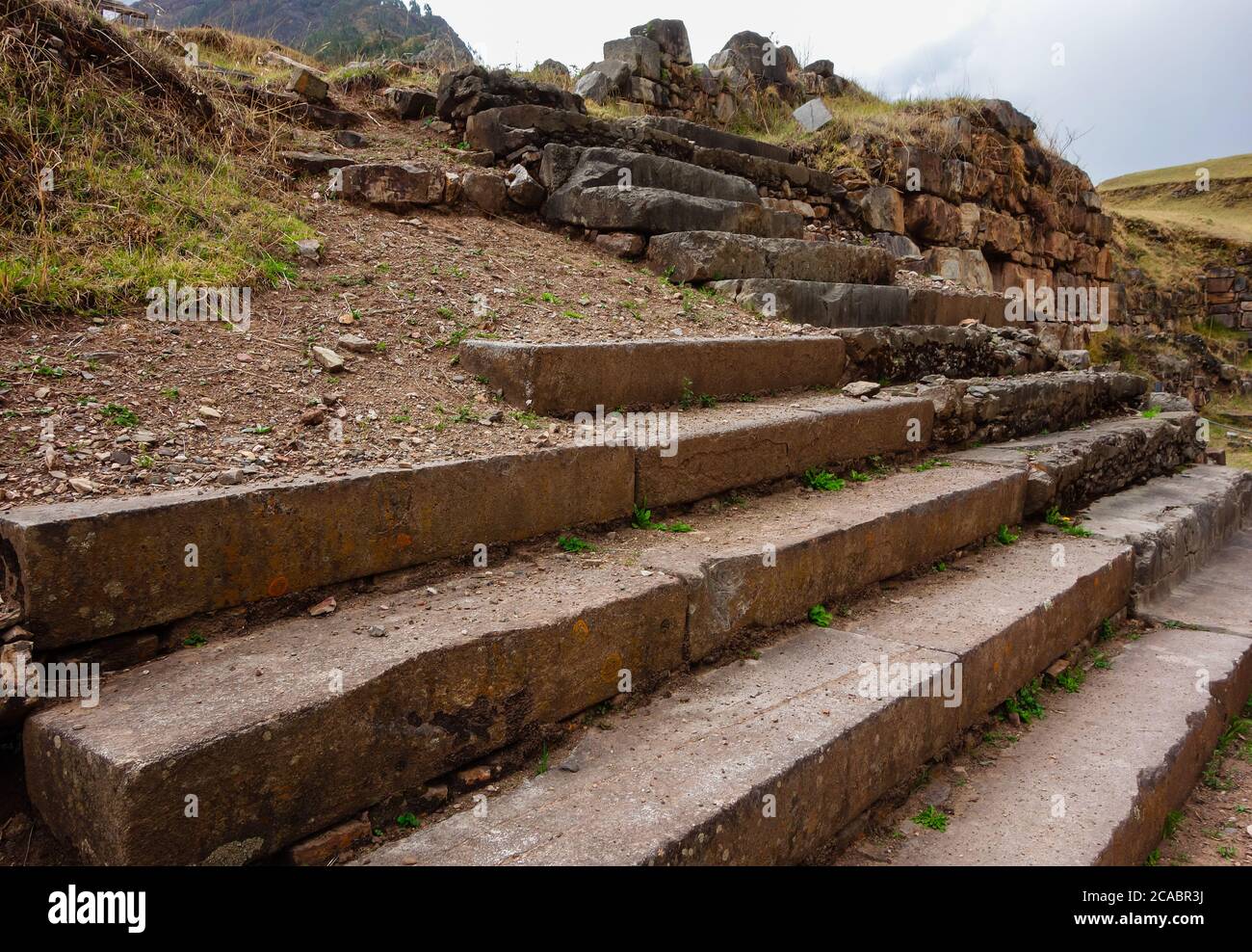 Sonnige Landschaft der Chavin de Huantar archäologischen Stätte in Peru Stockfoto