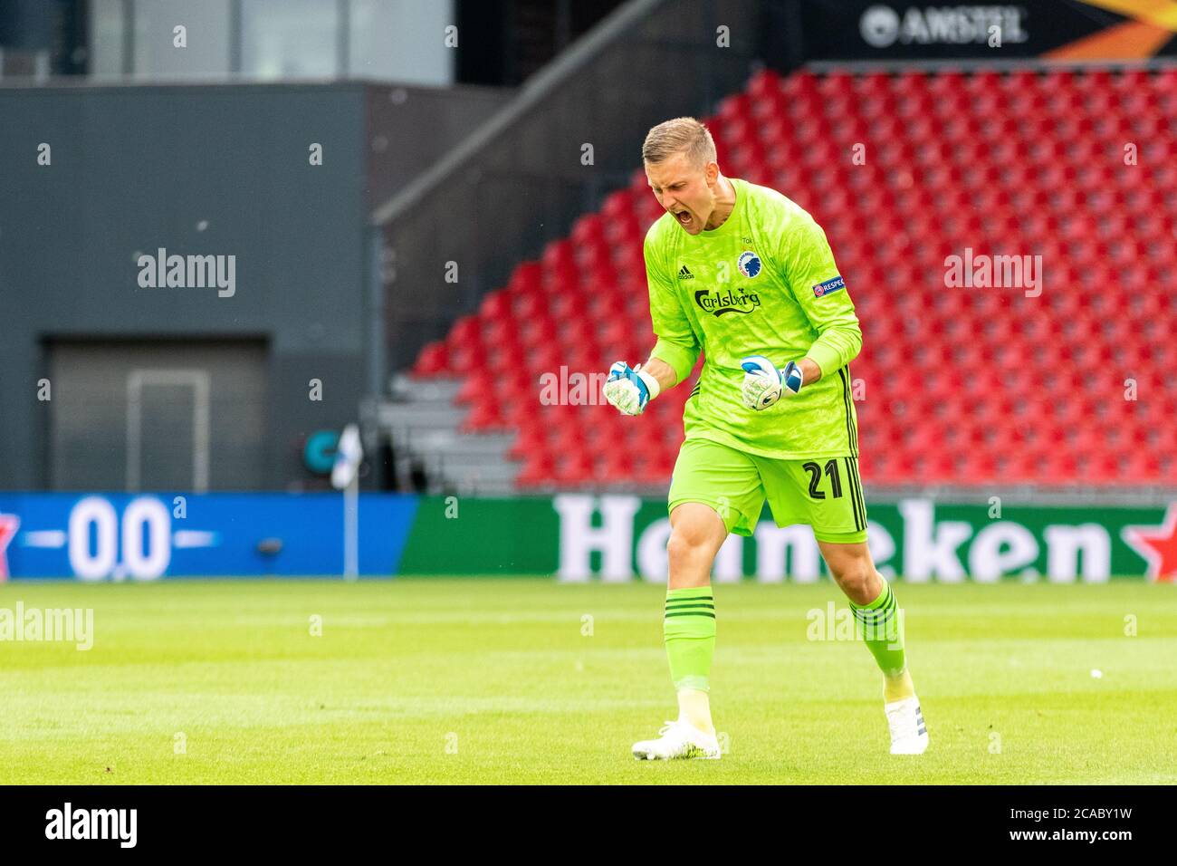 Kopenhagen, Dänemark. August 2020. Torwart Kalle Johnsson (21) des FC Kopenhagen beim UEFA Europa League Spiel zwischen dem FC Kopenhagen und Istanbul Basaksehir in Telia Parken in Kopenhagen gesehen. (Foto Kredit: Gonzales Foto/Alamy Live News Stockfoto