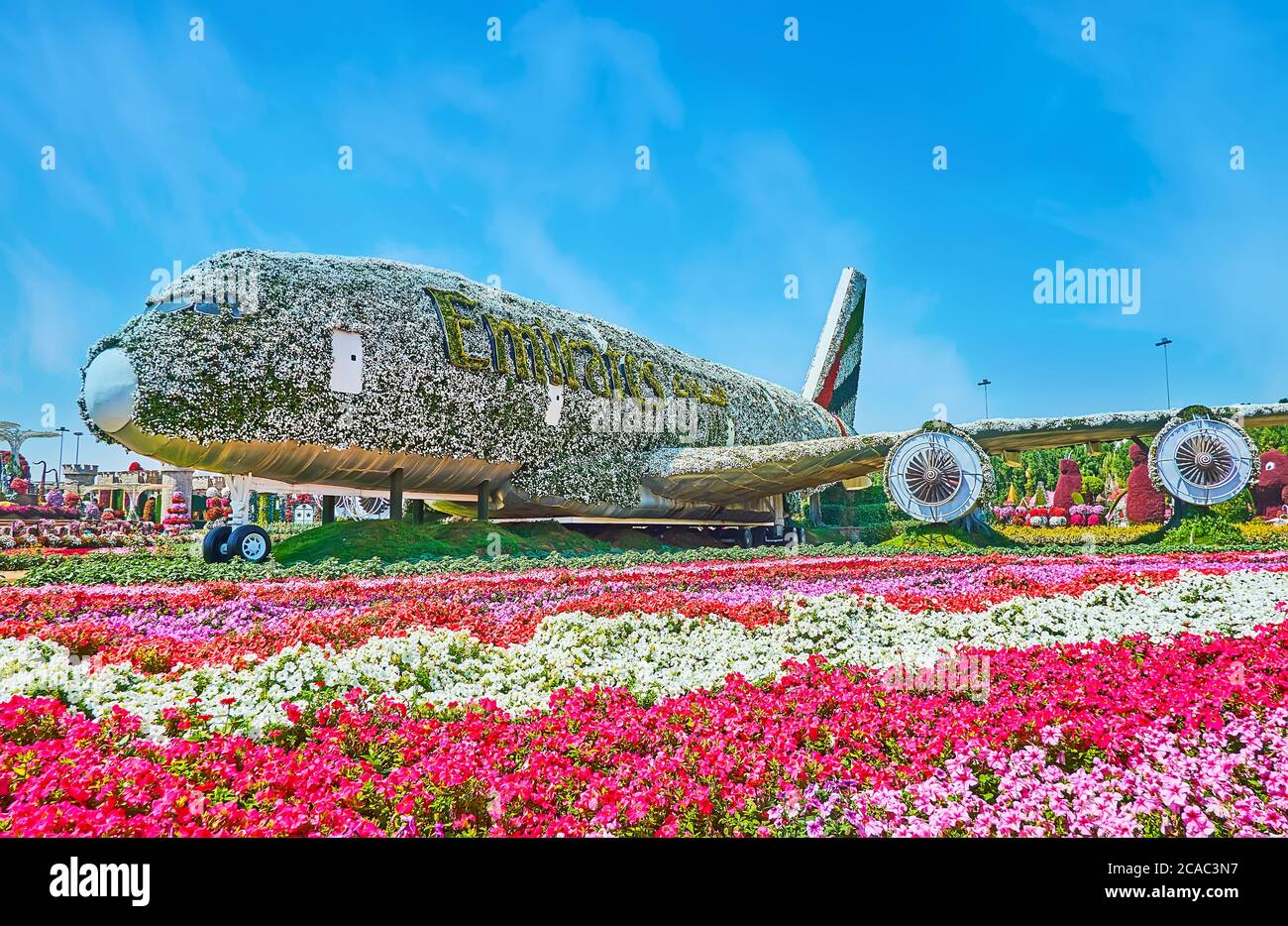 DUBAI, VAE - 5. MÄRZ 2020: Die A380 von Emirates ist die berühmteste Installation von Miracle Garden, am 5. März in Dubai Stockfoto