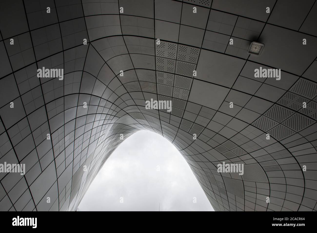 Ein Werk zeigt, wie die Zeit in unserem Leben schnell vergeht. Stockfoto