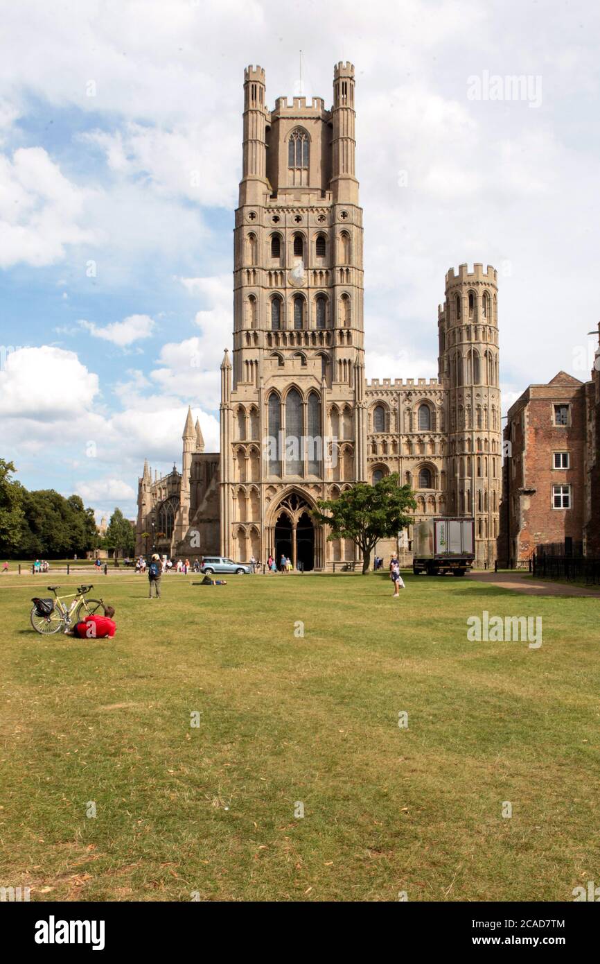 Ely Kathedrale, Cambridgeshire, in Sonnenschein. GROSSBRITANNIEN 2020. Stockfoto