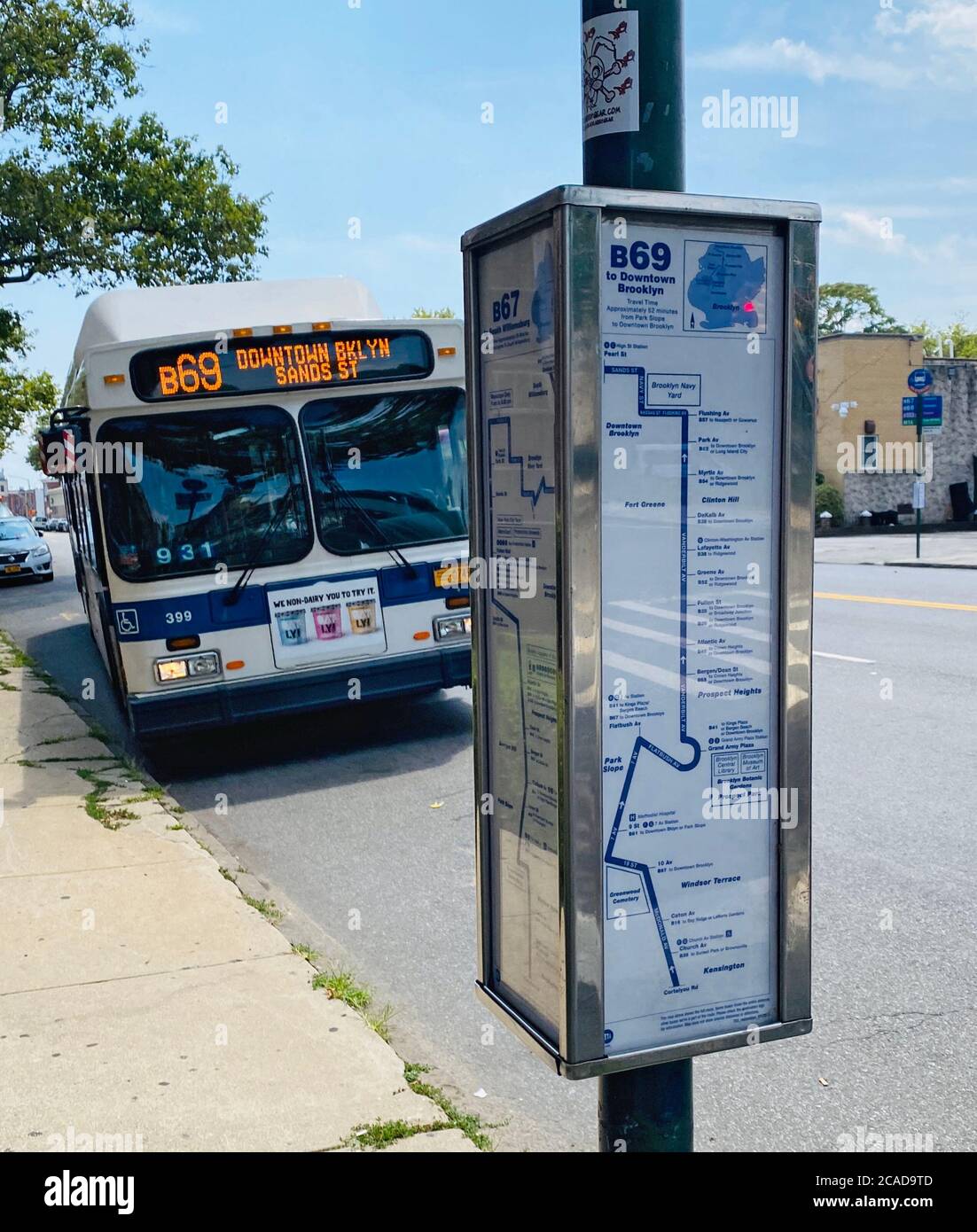Bus Stop Sign United States Stockfotos Und Bilder Kaufen Seite 3 Alamy