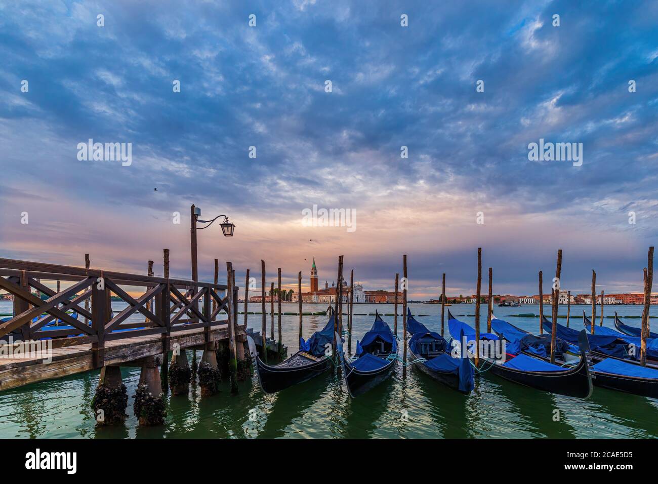 Gondeln im Canale Grande, Venedig - Italien Stockfoto