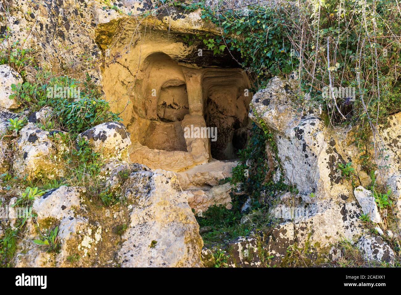 Archäologische Sehenswürdigkeiten von Latomia dell Intagliata in Palazzolo Acreide, Provinz Syrakus, Italien. Stockfoto