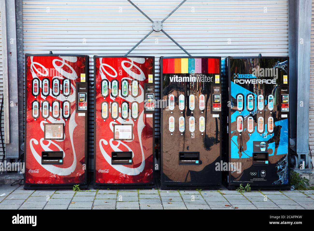 Montreal, Kanada - Juni 2018: Getränkeautomaten auf der Straße im alten Hafen in Montreal, Quebec, Kanada. Stockfoto