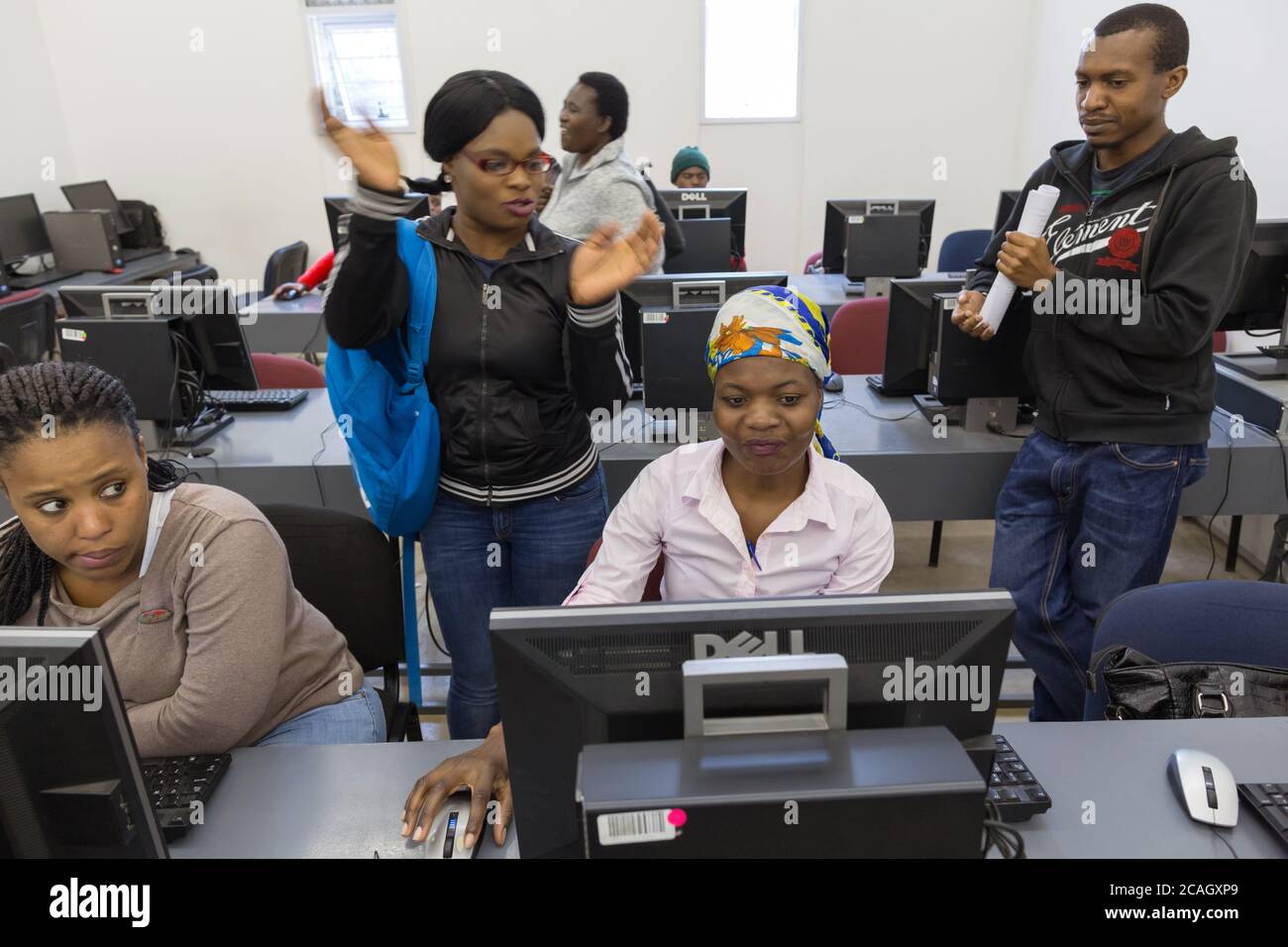 15.10.2018, Johannesburg, Gauteng, Südafrika - Teilnehmer eines Computerkurses der Outreach Foundation Hillbrow. Die Lutherische Gemeinde Outrea Stockfoto
