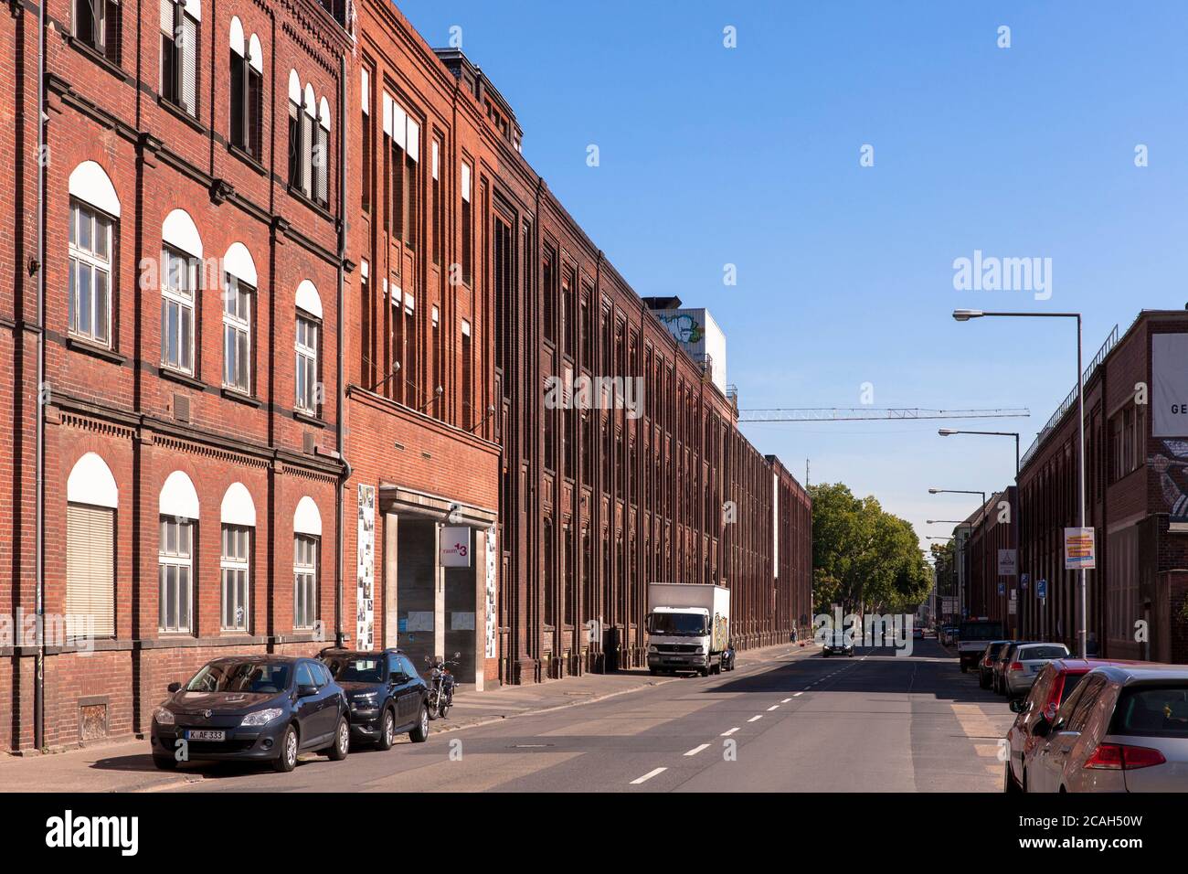 Historische Gebäude der ehemaligen Gasmotorenfabrik Deutz der Klöckner Humboldt Deutz AG auf deutz-muelheimer Straße im Stadtteil Mülheim, Colo Stockfoto